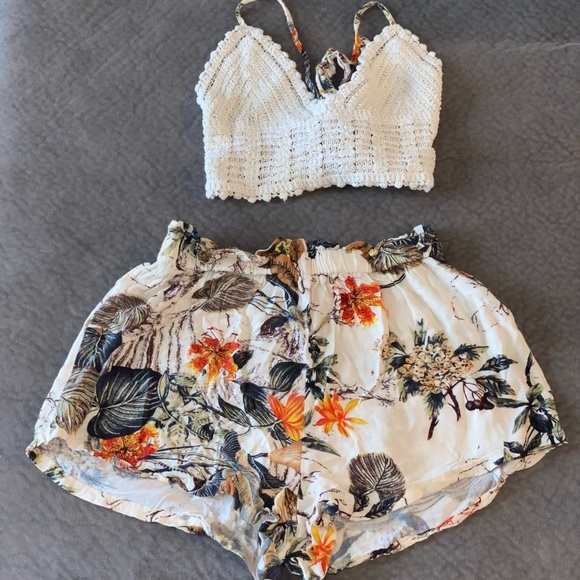 SHEIN Other - SHEIN tie dye crochet bralette top with paper bad waist short set